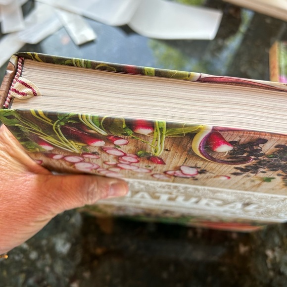 Natural. Wholesome Recipes for Pure Nourishment. Cookbook. Like new condition - Picture 8 of 11